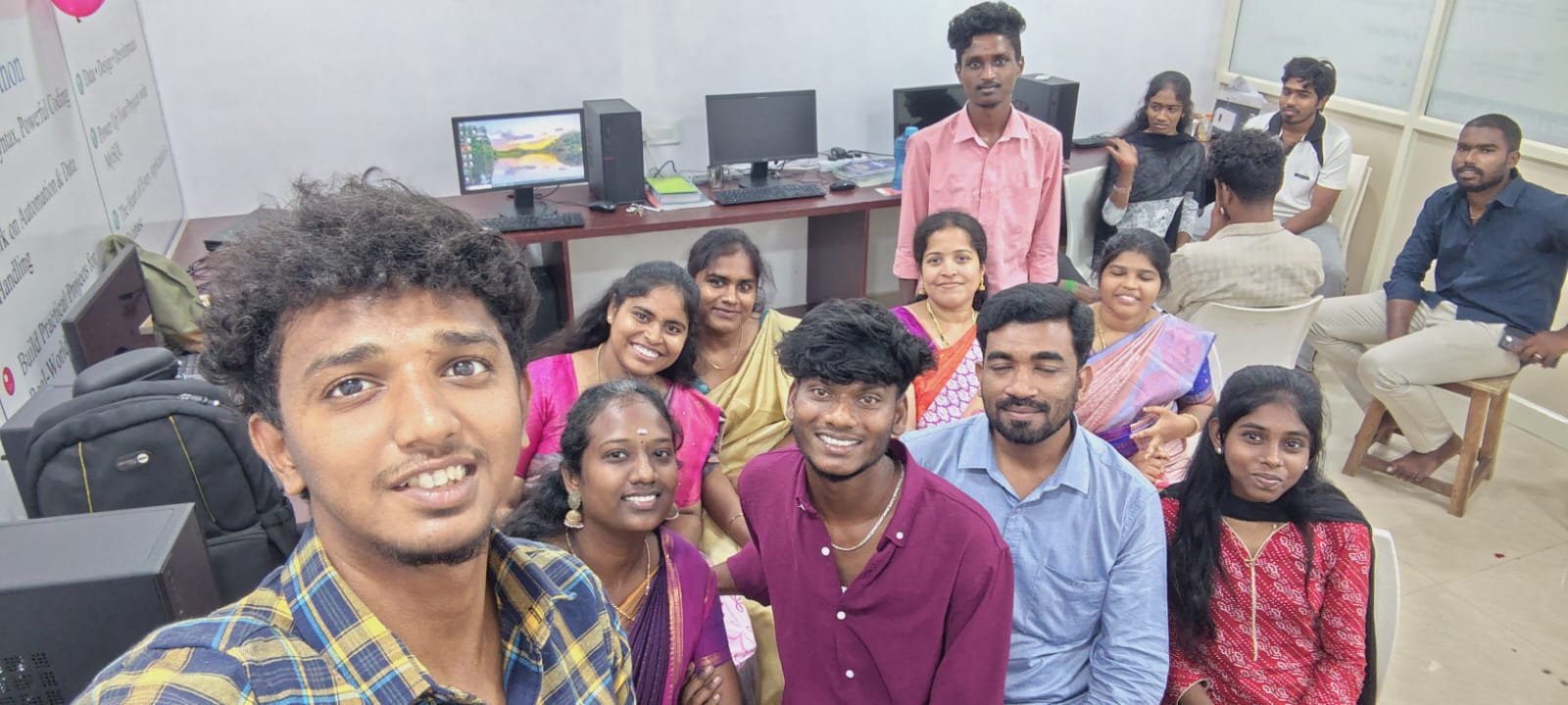 Students and staff group photo at Techmaax Thillai Nagar centre