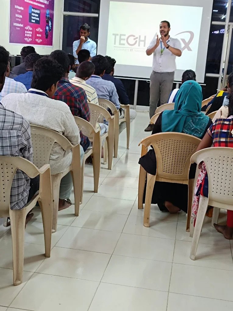 Techmaax Ashok Nagar Student Workstations