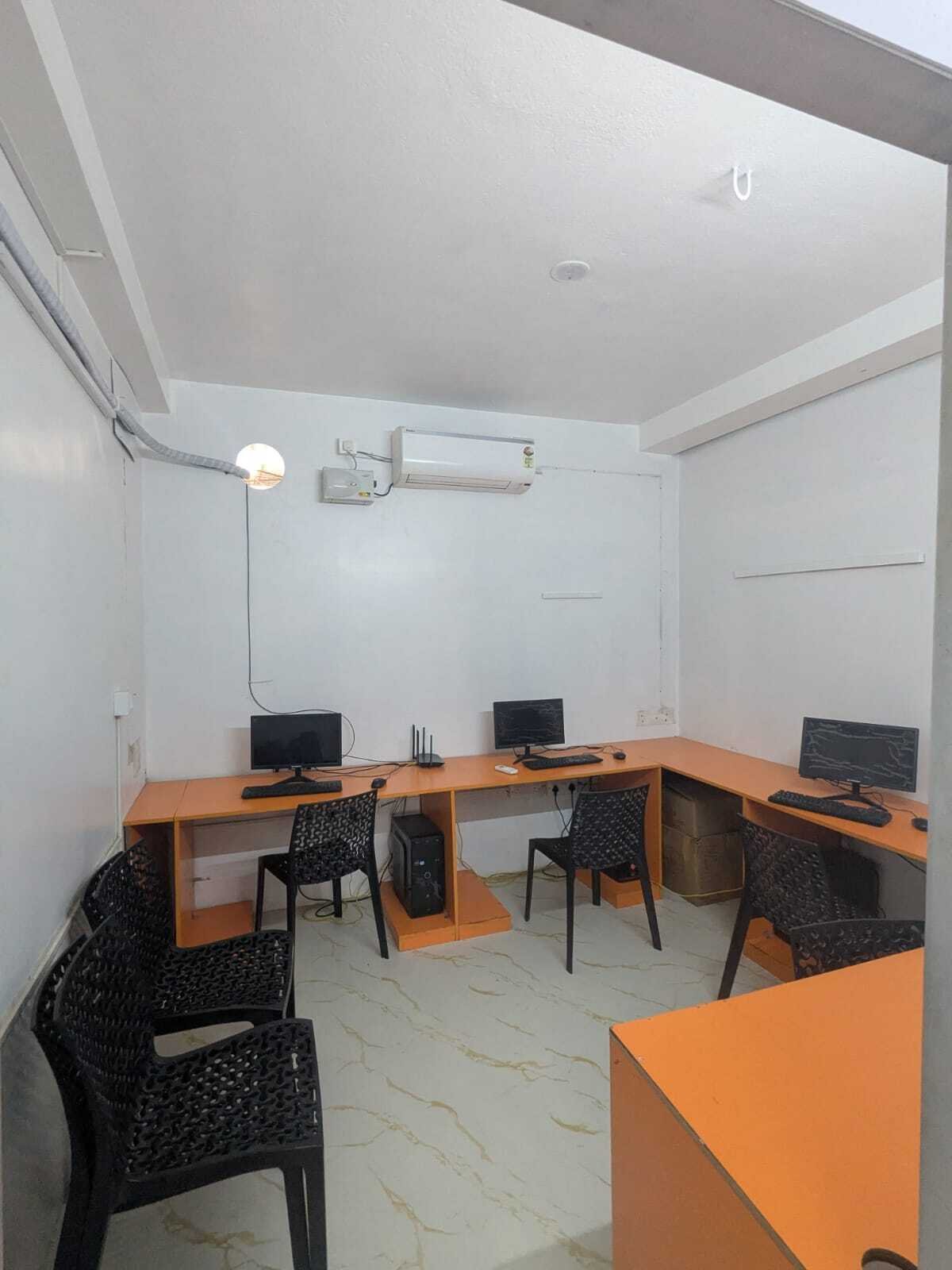 Techmaax Peelamedu Counselling & Manager Desk