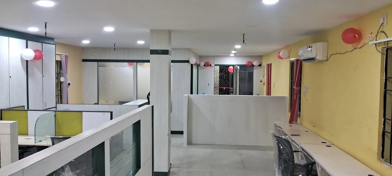 Techmaax Sholinganallur Entrance Corridor