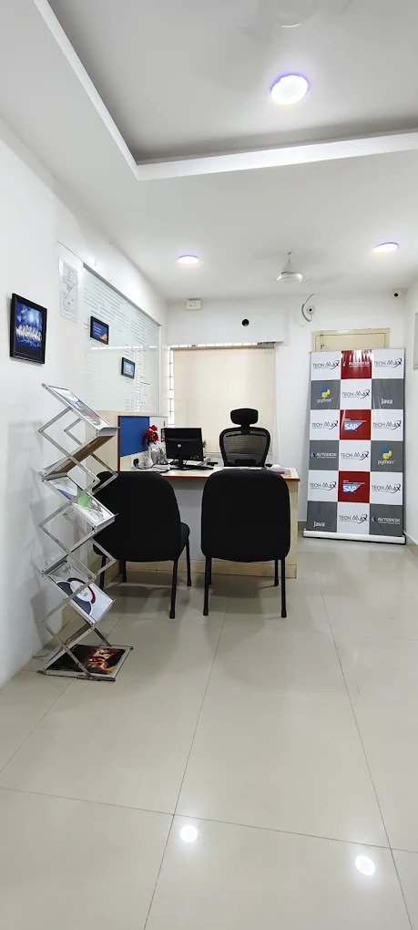 Techmaax Thoraipakkam High-Spec Computer Lab